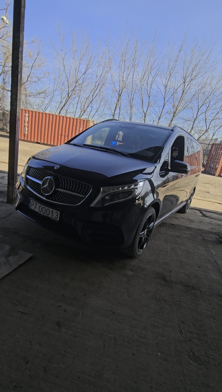 Mercedes V300d - zdjecie 1